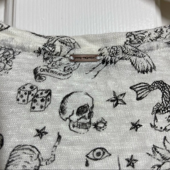 Ikks Women Skull Printed Linen V Neck Tee Size XS - Picture 6 of 7